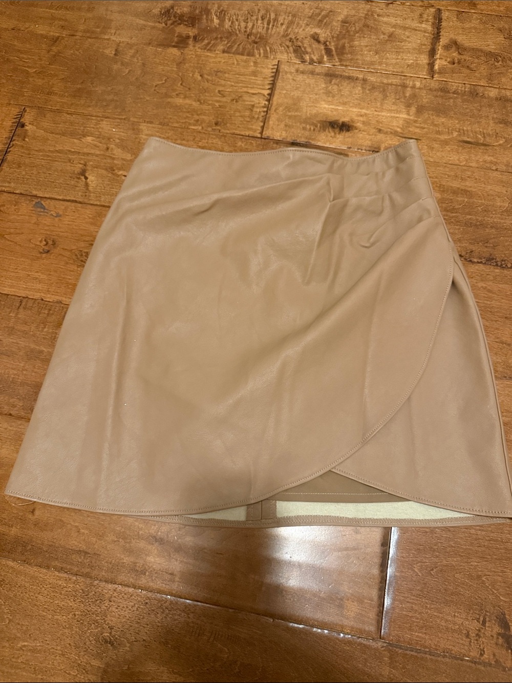 Abercrombie&fitch Women’s Faux Leather Tulip Mini Skirt - Beige